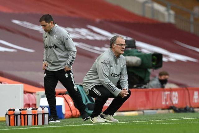 拜仁官方向巴黎道歉 球迷拉横幅未得到拜仁授权